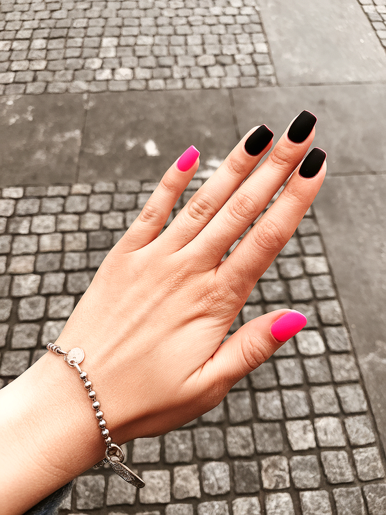 black nails ideas 2026 black and pink contrast