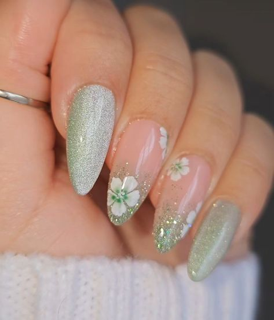 nails design trends 2026 natural pink floral almond