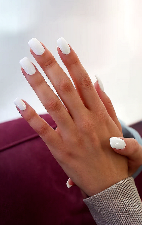 White Nails Trend 2026 – Clean, Milky, and Modern Design Ideas