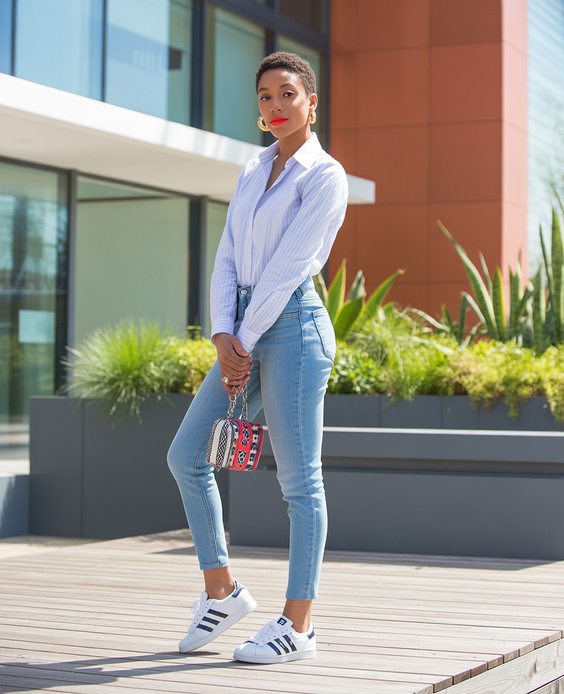 spring outfit ideas sneakers 2026 Clean Denim and Sneakers for Bright Spring Days